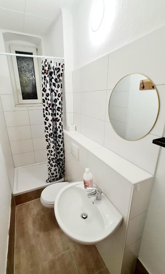 Elena Flat Sonnenblumen Zentrum Appartement Duisburg